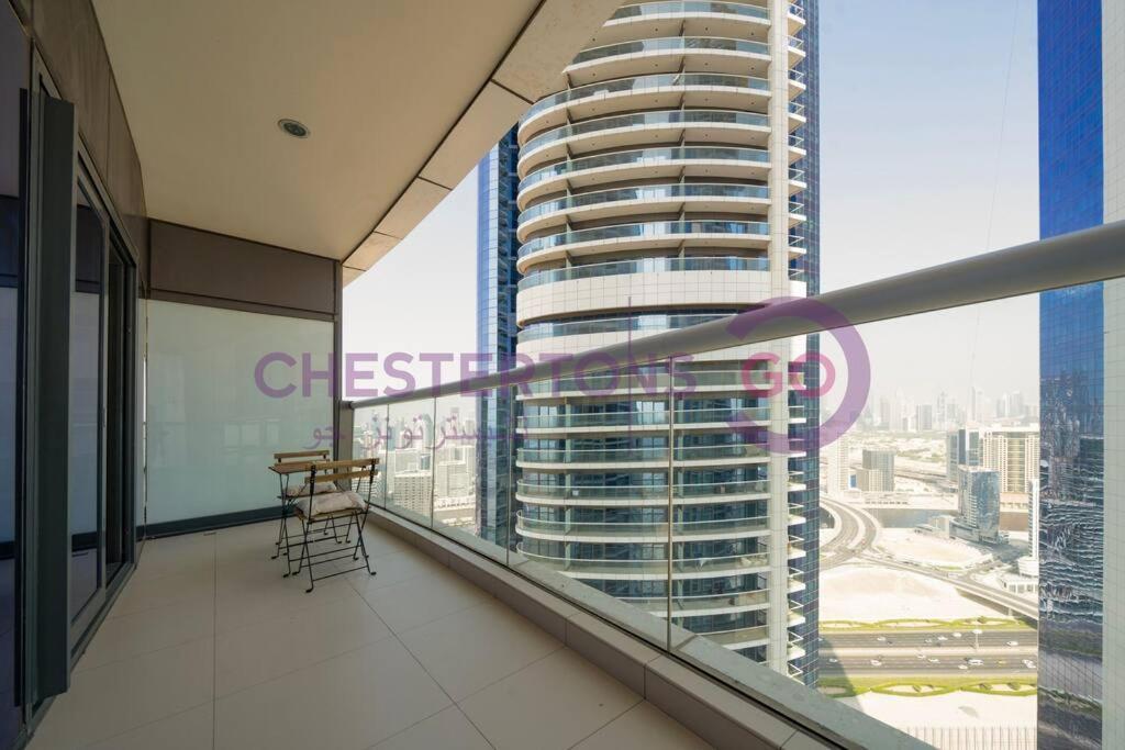 Chestertons Go - Damac Paramount Towers - Business Bay Apartment Dubai Luaran gambar