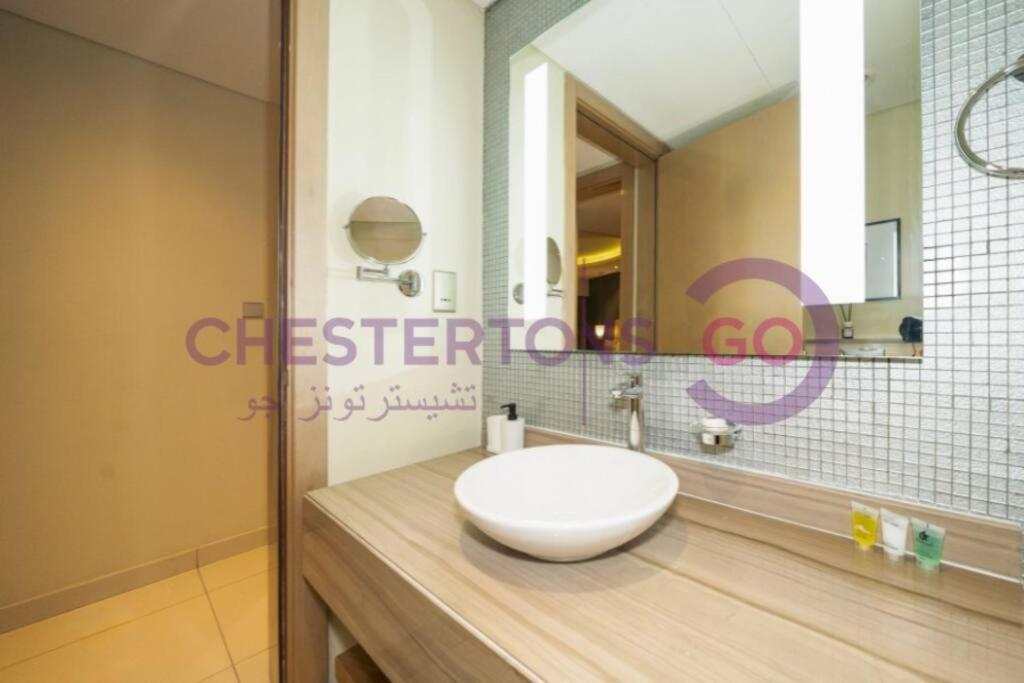 Chestertons Go - Damac Paramount Towers - Business Bay Apartment Dubai Luaran gambar